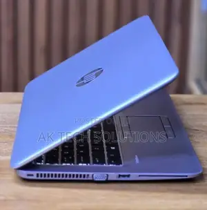 Laptop HP EliteBook 820 G3 8GB Intel Core i5 SSD 256GB