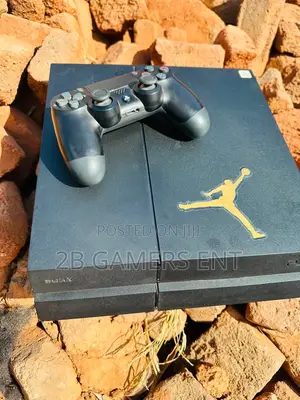 Ps4 With 10 Games, Installed