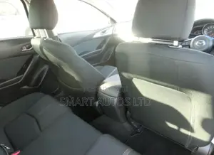 Mazda Axela 2019 Pearl