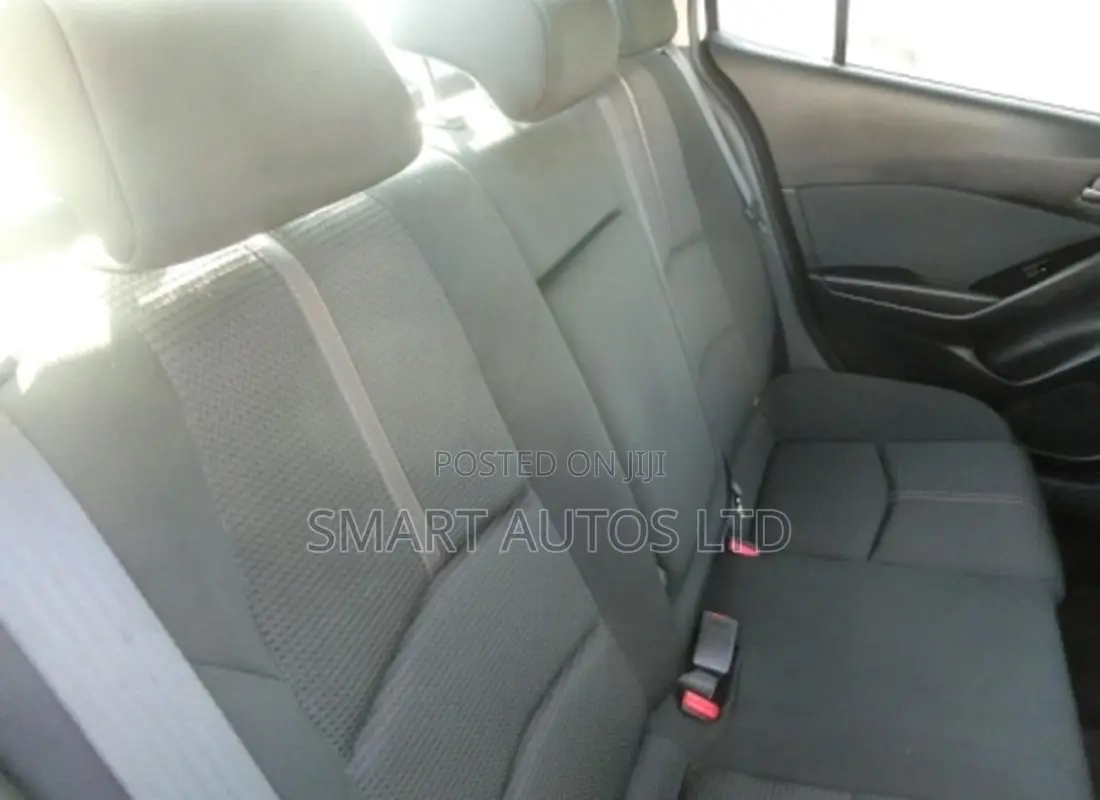 Mazda Axela 2019 Pearl