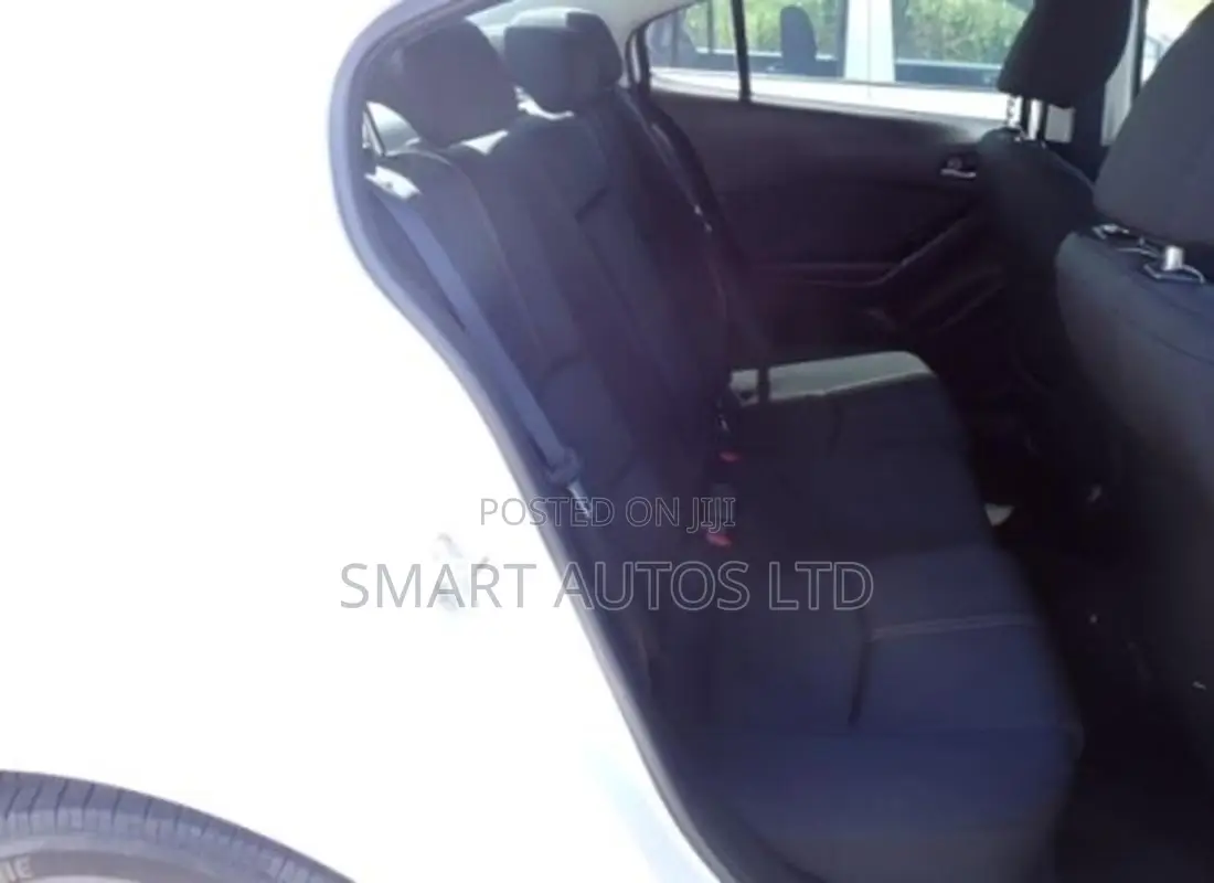 Mazda Axela 2019 Pearl