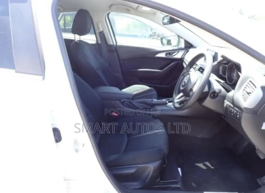 Mazda Axela 2019 Pearl