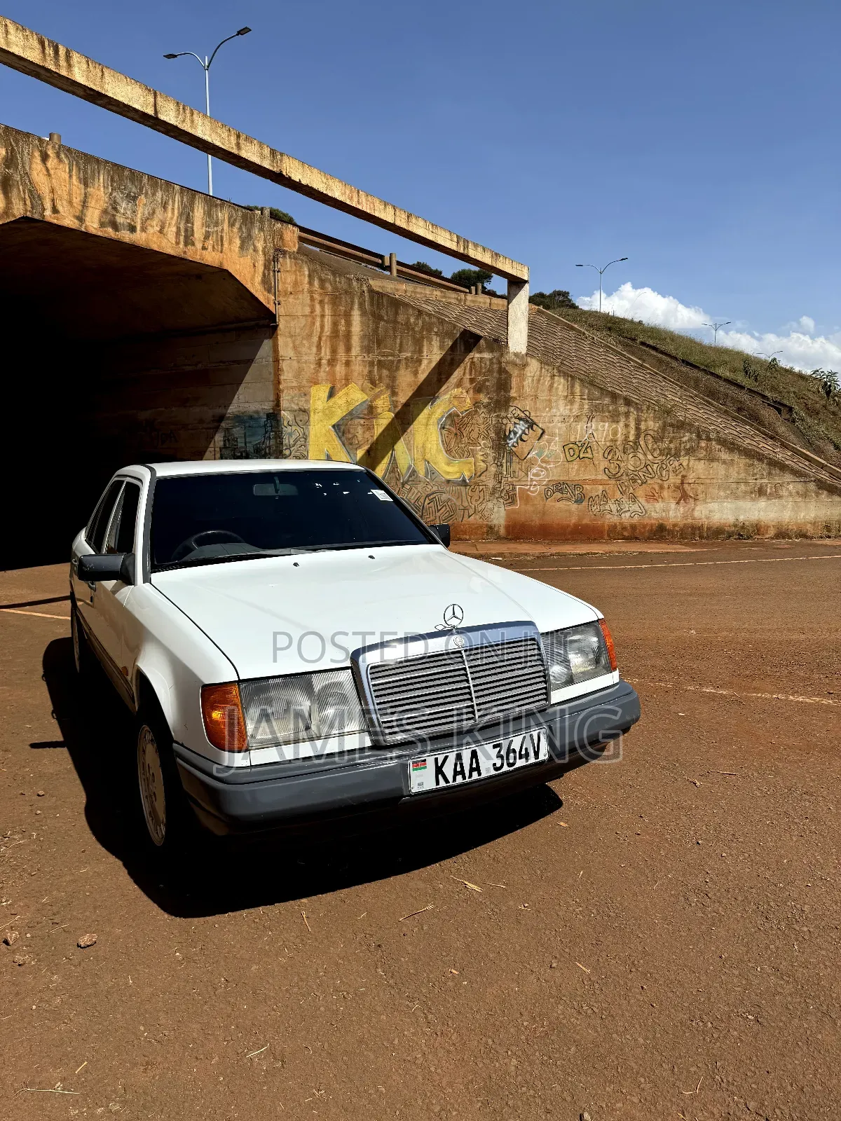 Mercedes-Benz E200 1988 White