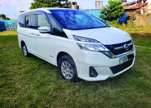 Nissan Serena 2017 White