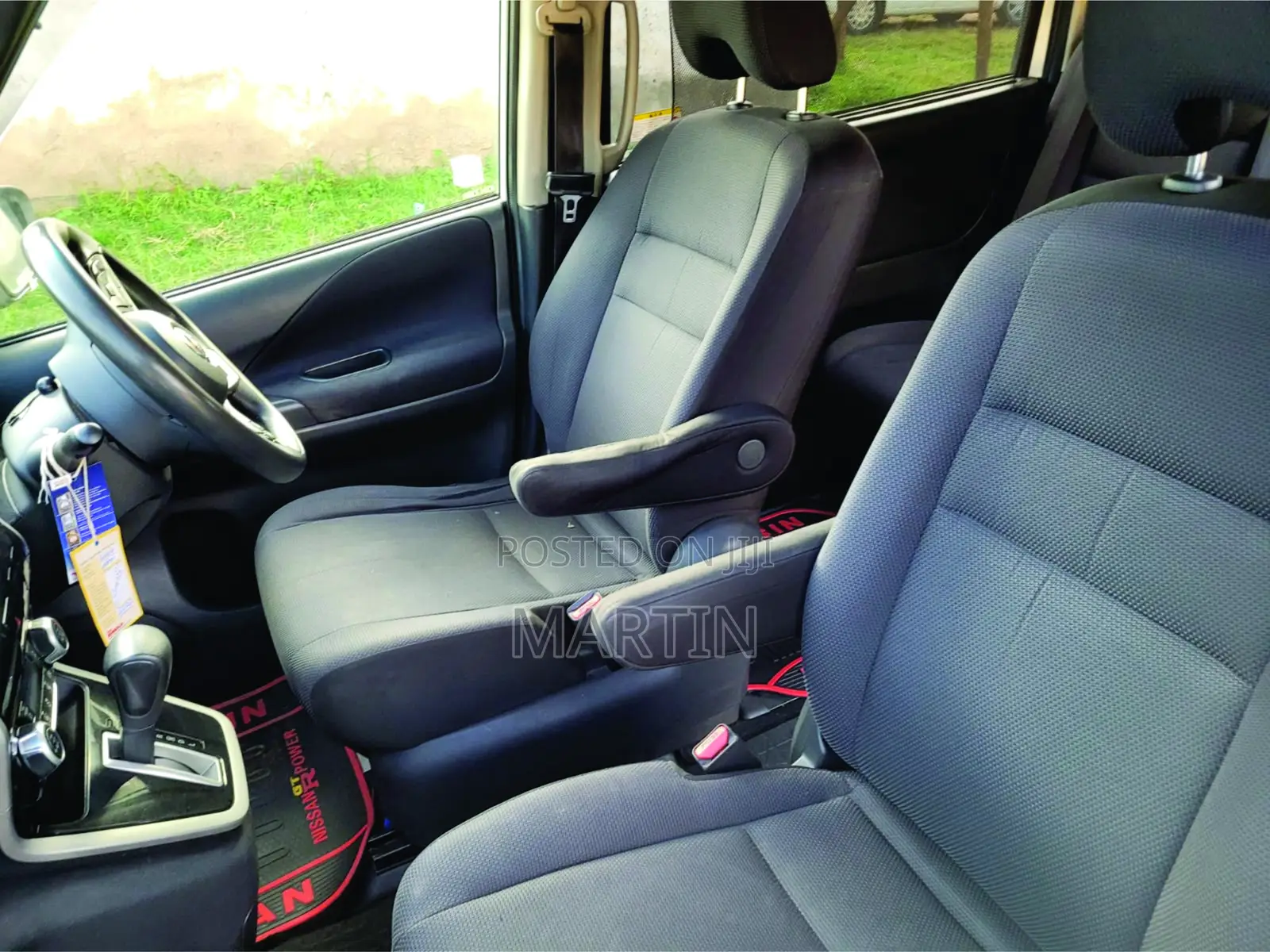Nissan Serena 2017 White