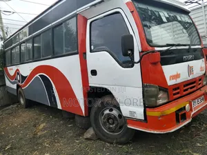 Isuzu NQR 2014 White