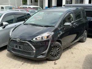 Toyota Sienta 2020 Black