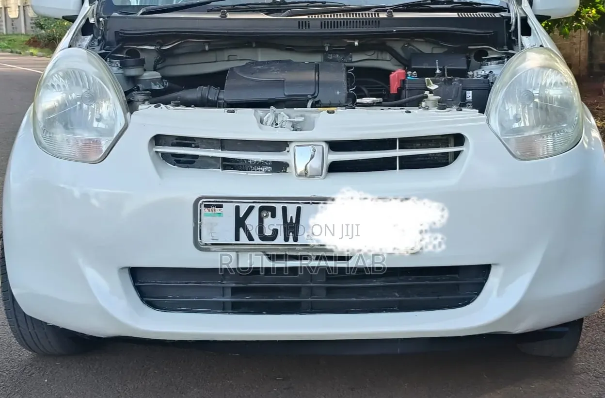 Toyota Passo 2012 Off white