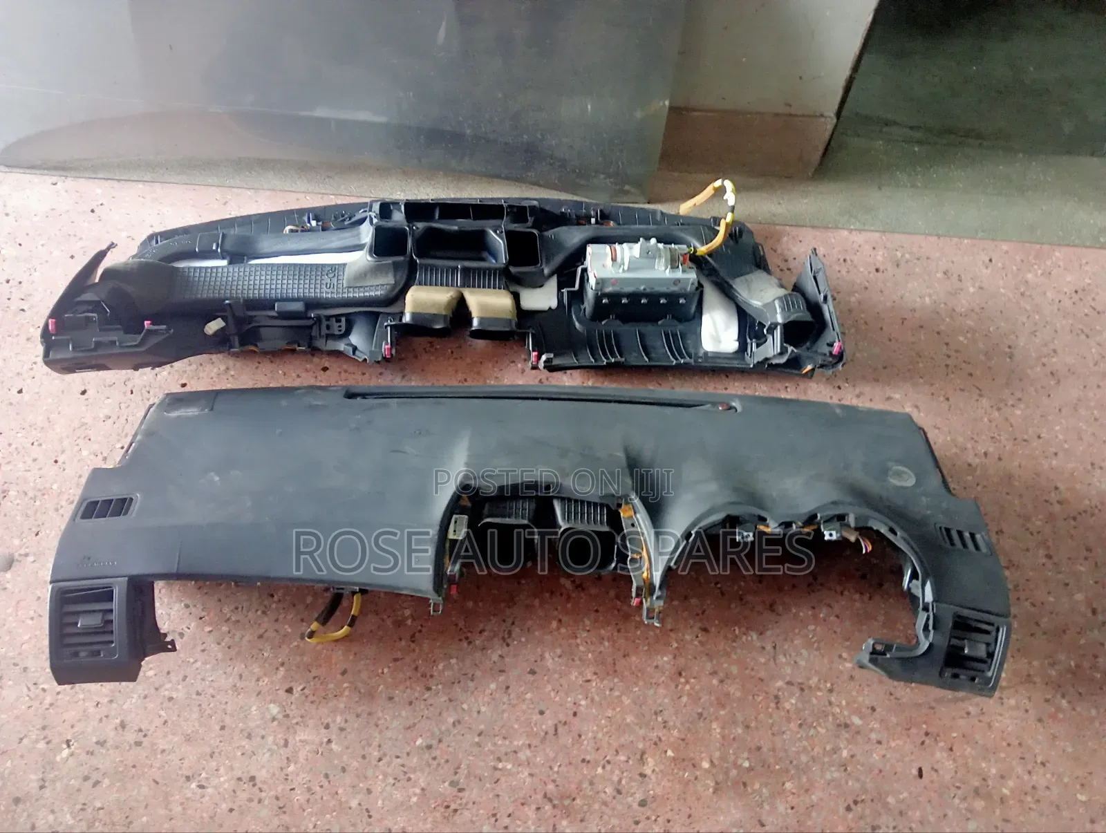 Dashboard Axio/ Fielder 141