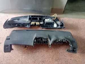 Dashboard Axio/ Fielder 141