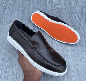 Clarks Original Official Shoes. Sizes 39-45. Delivery Available.