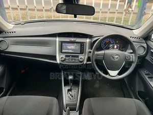Toyota Corolla Fielder 2020 Silver