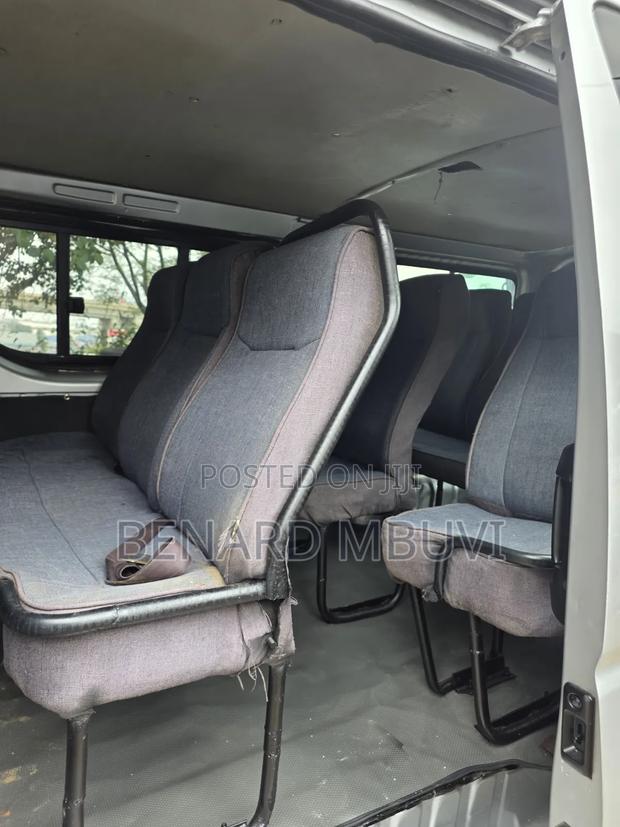 Toyota HiAce 2014 Grey - thumbnail 4