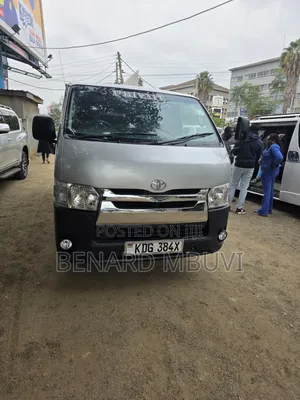 Toyota HiAce 2014 Grey