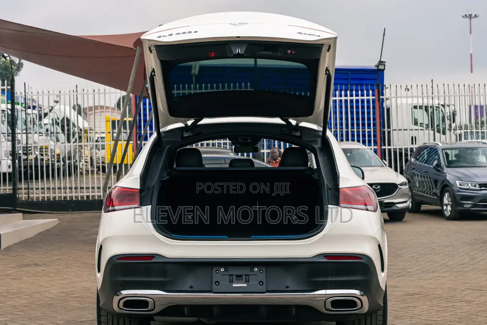 Mercedes-Benz GLE-Class GLE 400d 4MATIC 2021 White