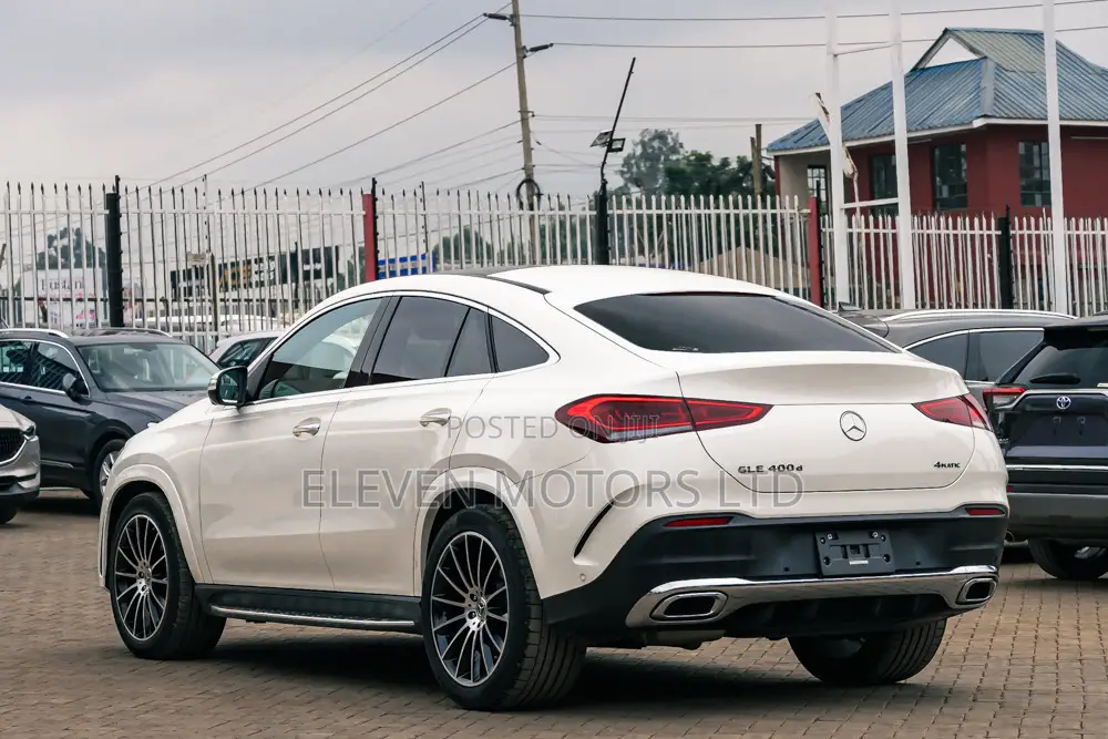Mercedes-Benz GLE-Class GLE 400d 4MATIC 2021 White