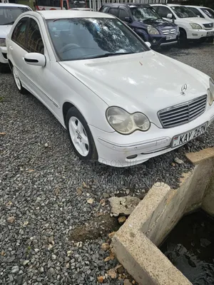 Mercedes-Benz C180 2001 White