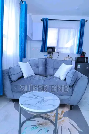Studio Airbnb at Membley Opposite Magunas Supermarket