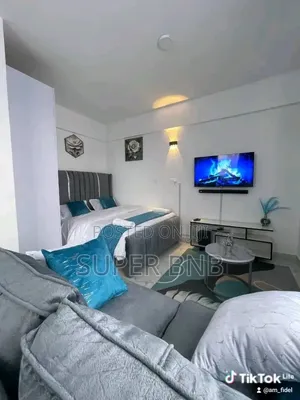 Studio Airbnb at Membley Opposite Magunas Supermarket