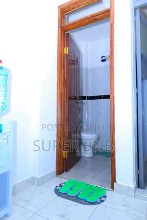 Studio Airbnb at Membley Opposite Magunas Supermarket
