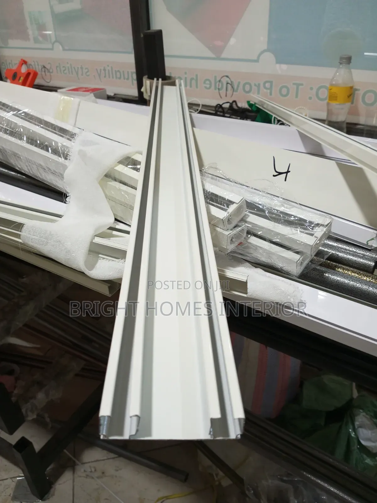 Double Window Rail Available Aluminum Rail