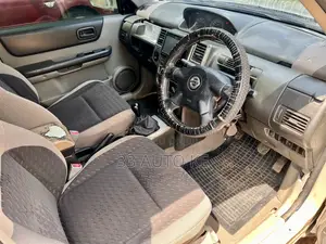 Nissan X-Trail 2.0 2006 Gold
