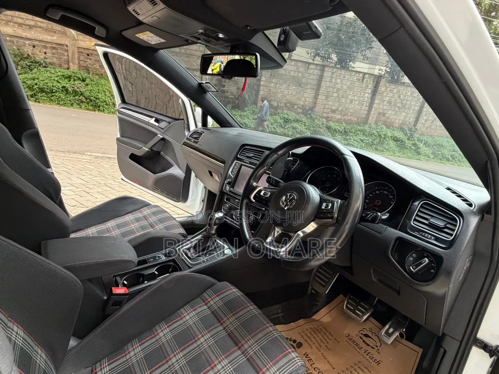 Volkswagen Golf 2016 White