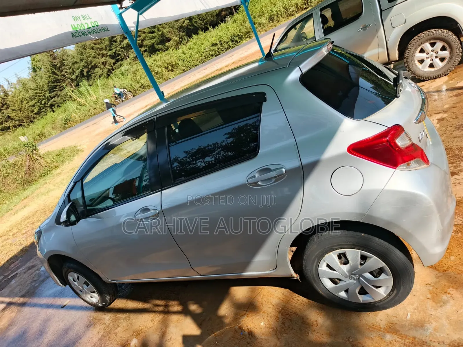 Toyota Vitz 2013 Silver