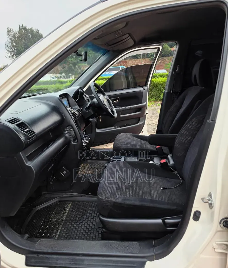 Honda CR-V 2005 White