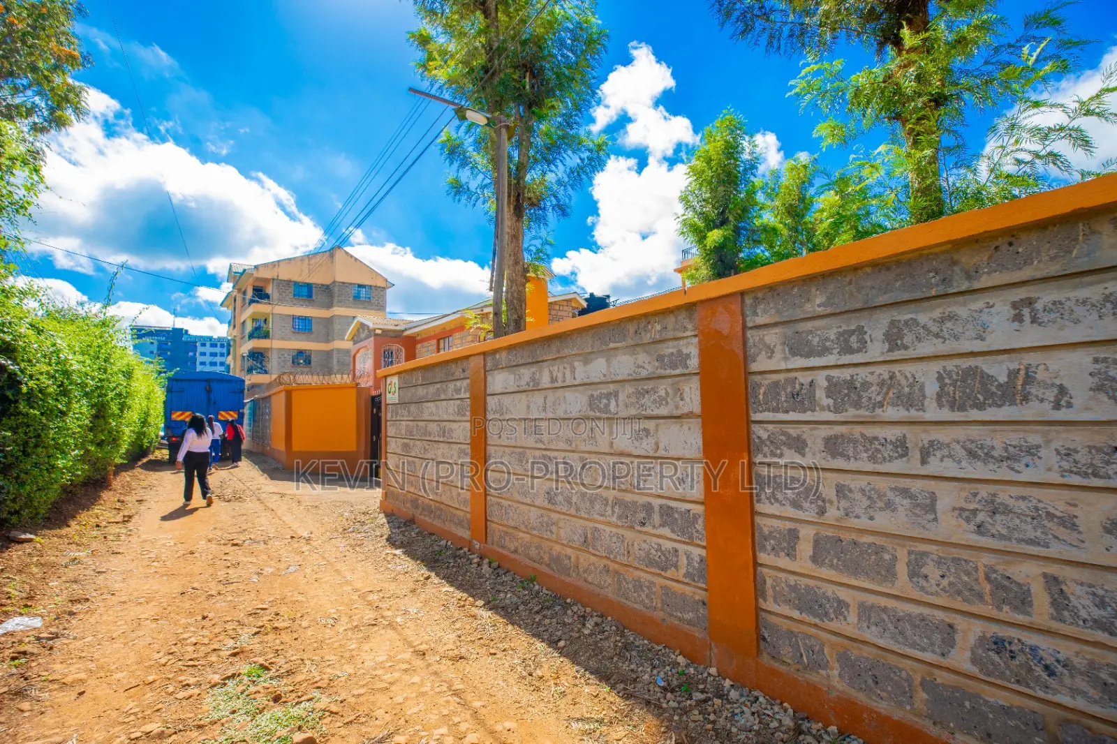 Prime Commercial Plot for Sale in Ruaka, Muchatha
