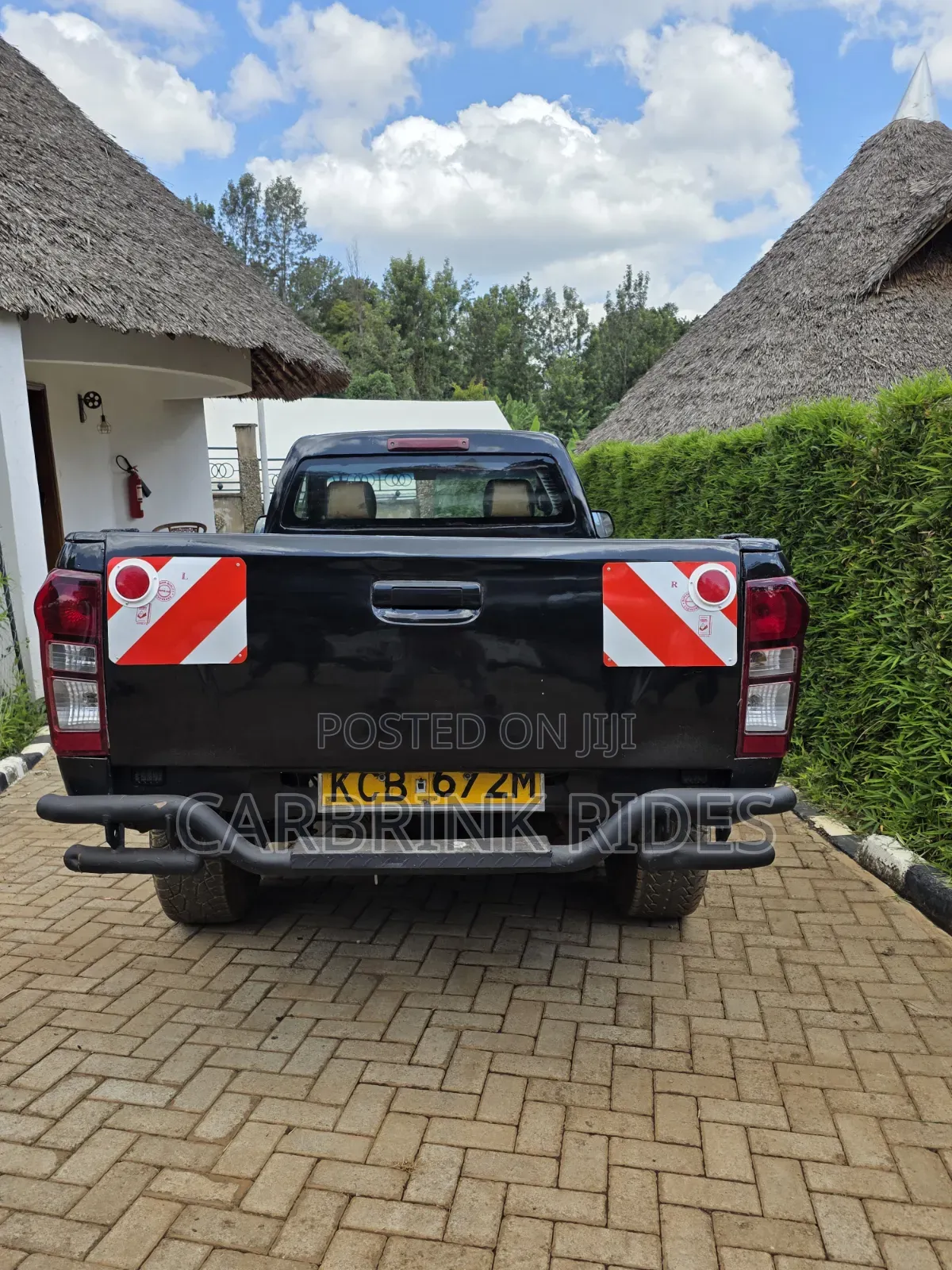 Isuzu D-MAX 2014 Black