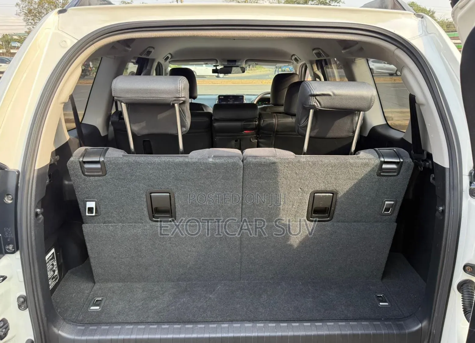 Toyota Land Cruiser Prado 2.7 2019 Pearl