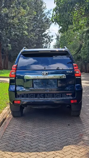 Toyota Land Cruiser Prado 2020 Blue