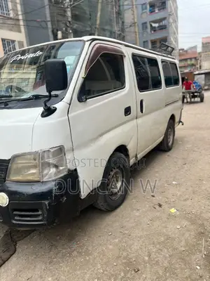 Nissan Caravan (Urvan) 2004 White