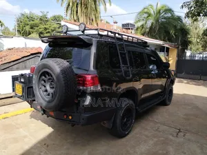 Toyota Land Cruiser 2009 Green