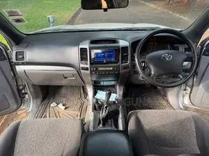 Toyota Land Cruiser Prado 2005 Silver