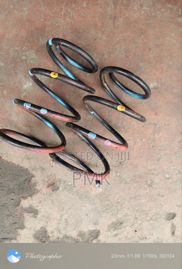 Front Springs for Subaru Forester Sg5