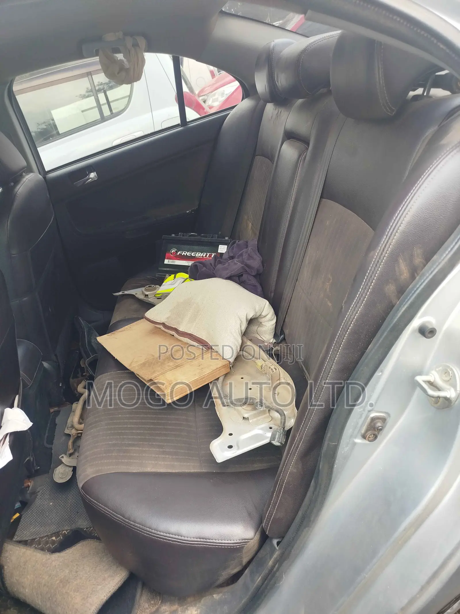Mitsubishi Galant 2010 Silver