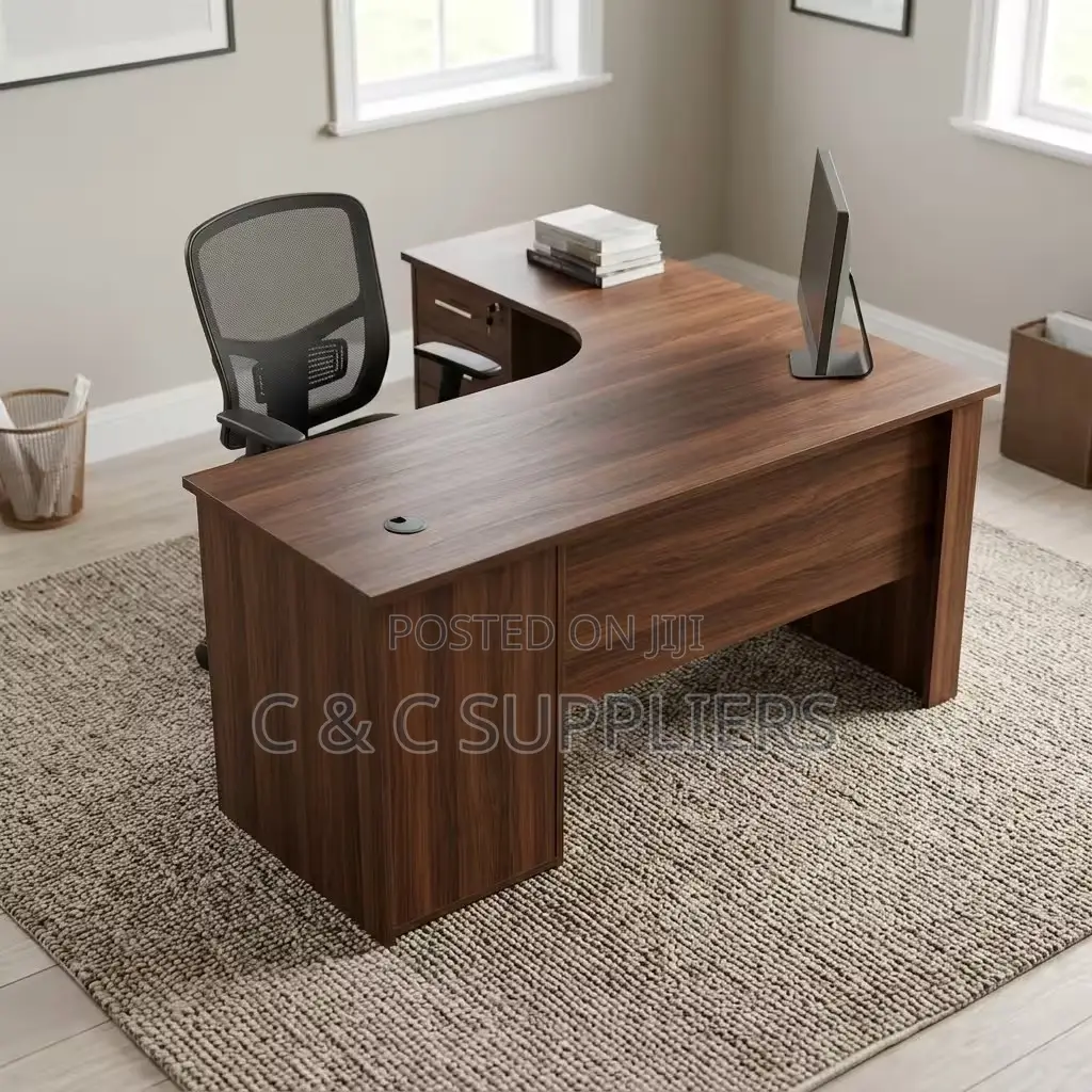 Customized C C Curved Study Desk-140cm