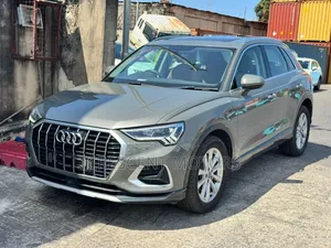 Audi Q3 2019 Gray