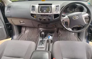 Toyota Hilux 2012 Black