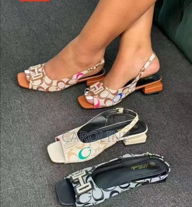 Low Heel Sandle - thumbnail 2