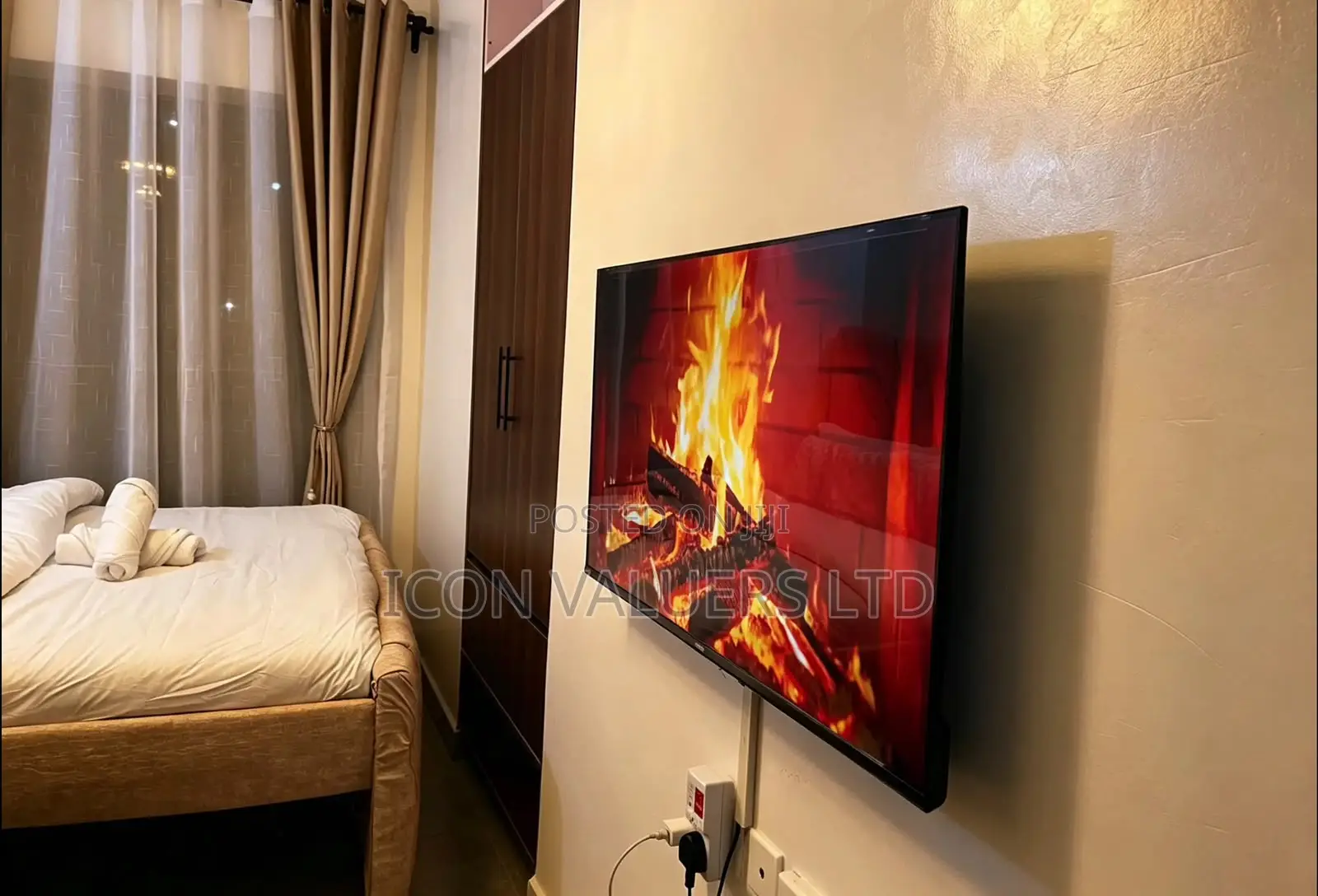 Studio Airbnb With Swimming Pool