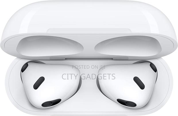 Apple Airpods (3rd Generation) - thumbnail 3