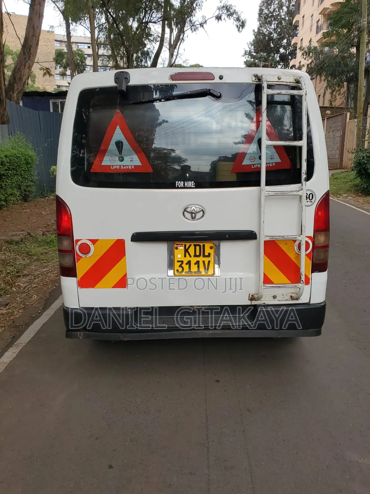 Toyota HiAce 2016 White