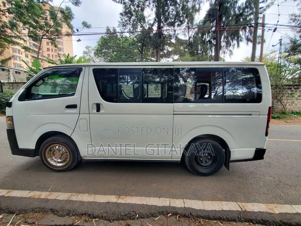 Toyota HiAce 2016 White - thumbnail 5