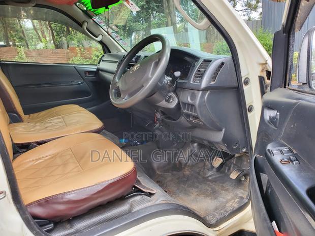 Toyota HiAce 2016 White - thumbnail 7