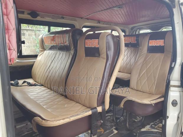 Toyota HiAce 2016 White - thumbnail 11