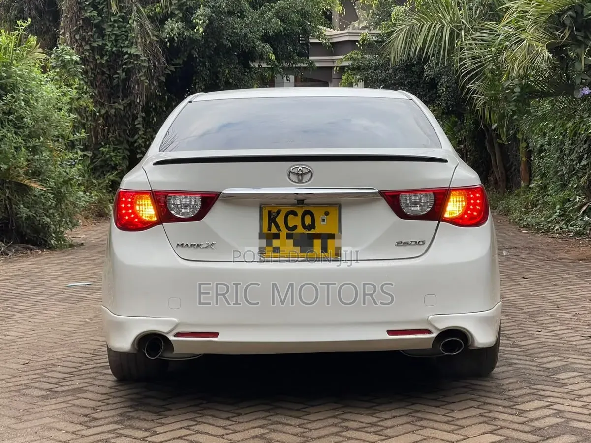 Toyota Mark X 2011 White