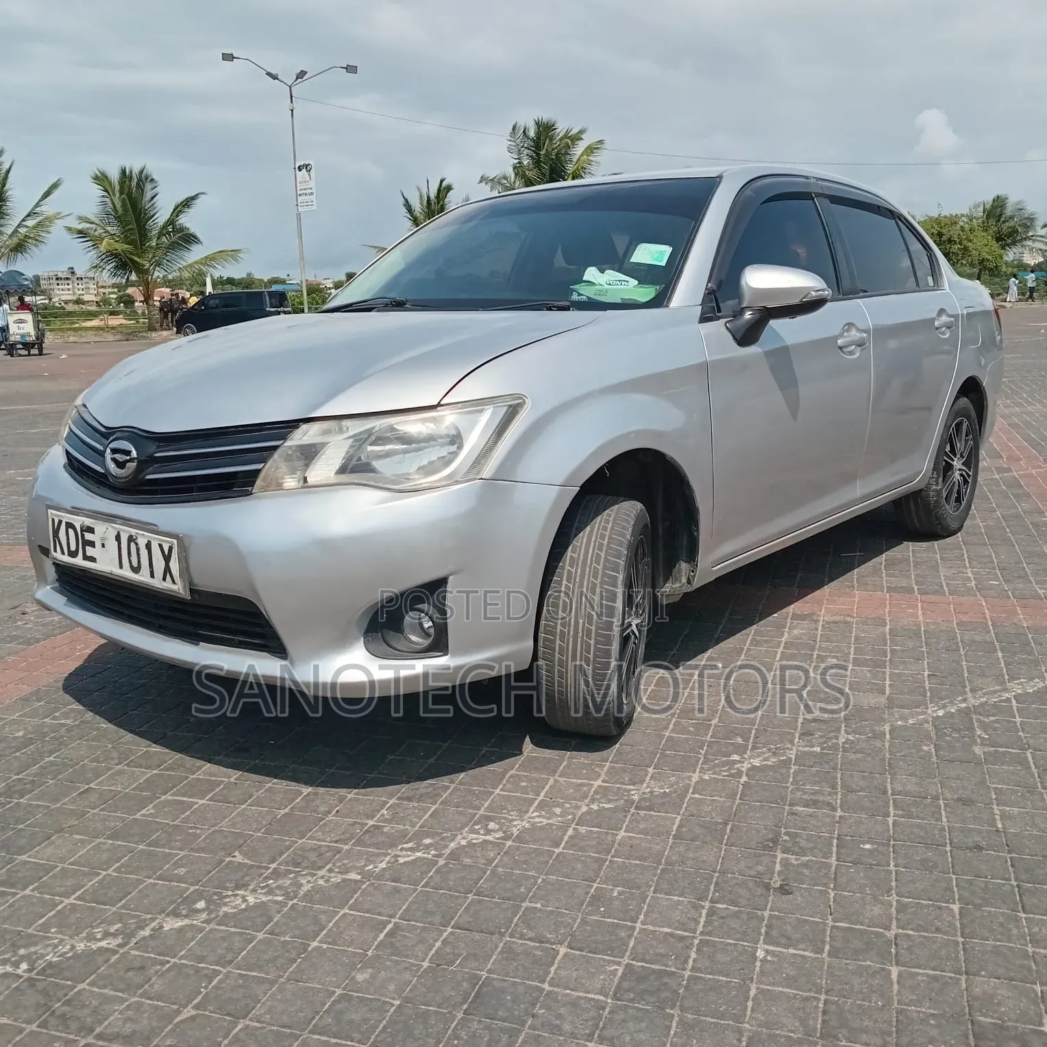 Toyota Axio 2014 Silver